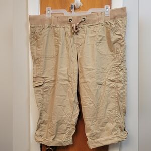 Maurices Khaki Capris - Size 22